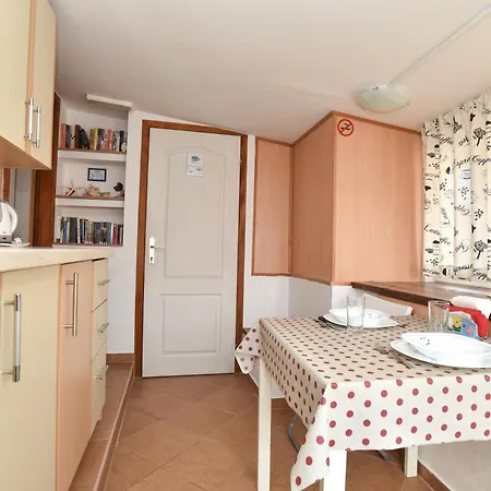 Sailor House