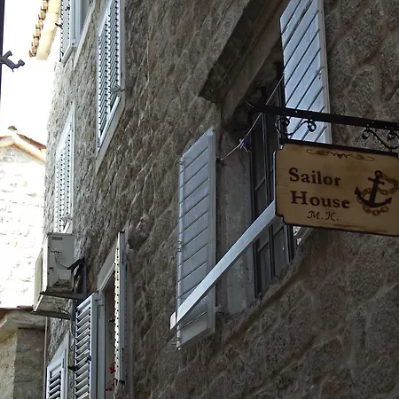 Pensiune Sailor House 3*