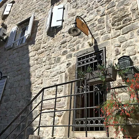 Sailor House Pensiune Budva